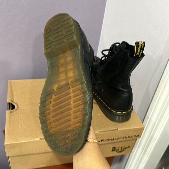 Original Doc Dr. Martens 1460 Pascal Black Boots size 7 - Picture 4 of 6